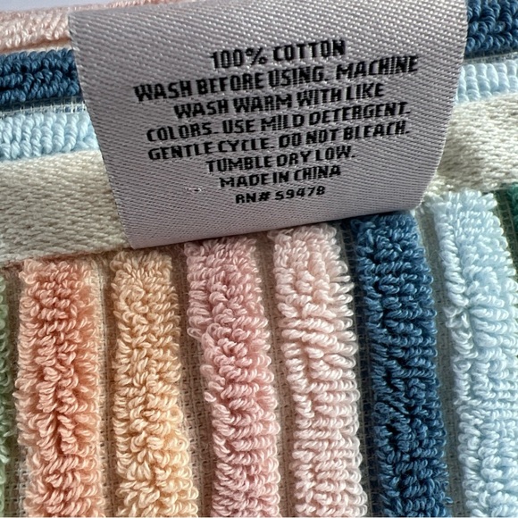 Rachel Zoe Striped Bath Towel Rainbow Pink Blue Green 100% Cotton 1 Pc NEW - Picture 8 of 8